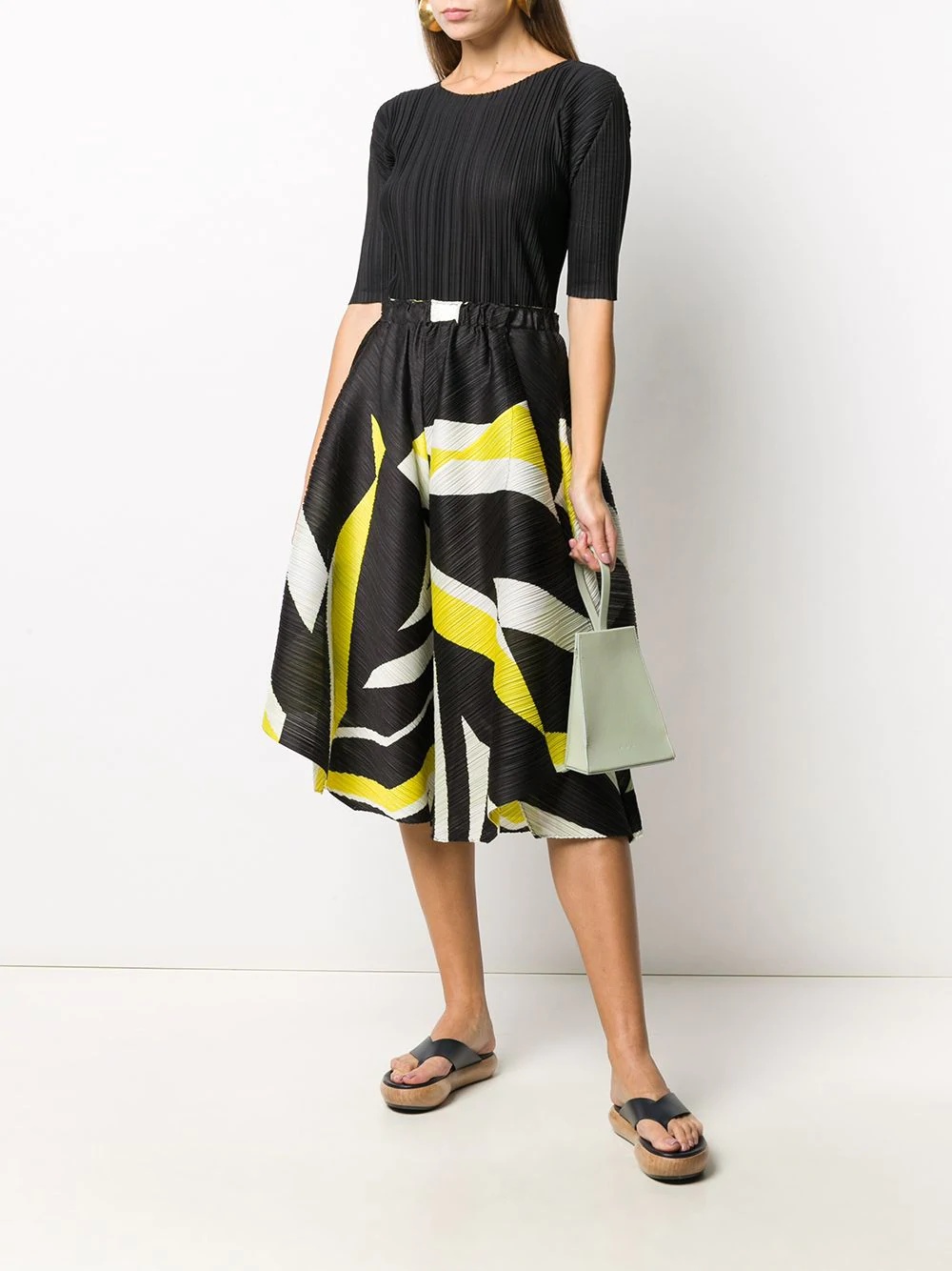 abstract patterned pleated skirt - 2