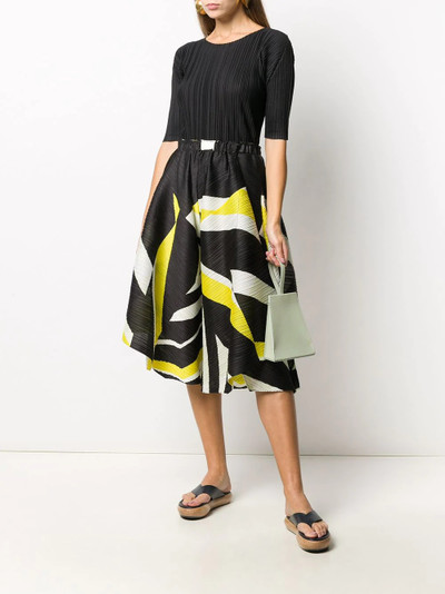 Pleats Please Issey Miyake abstract patterned pleated skirt outlook