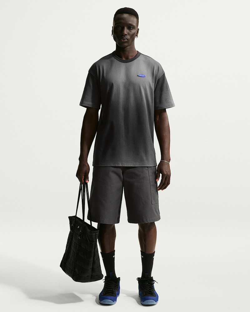 Nike Sportswear Premium Essentials T-Shirt 4