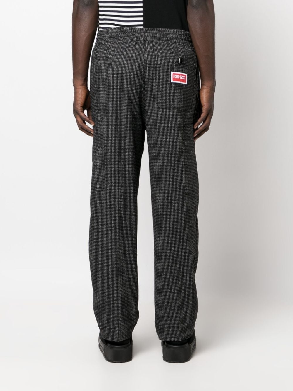 logo-patch check-pattern tapered trousers - 4