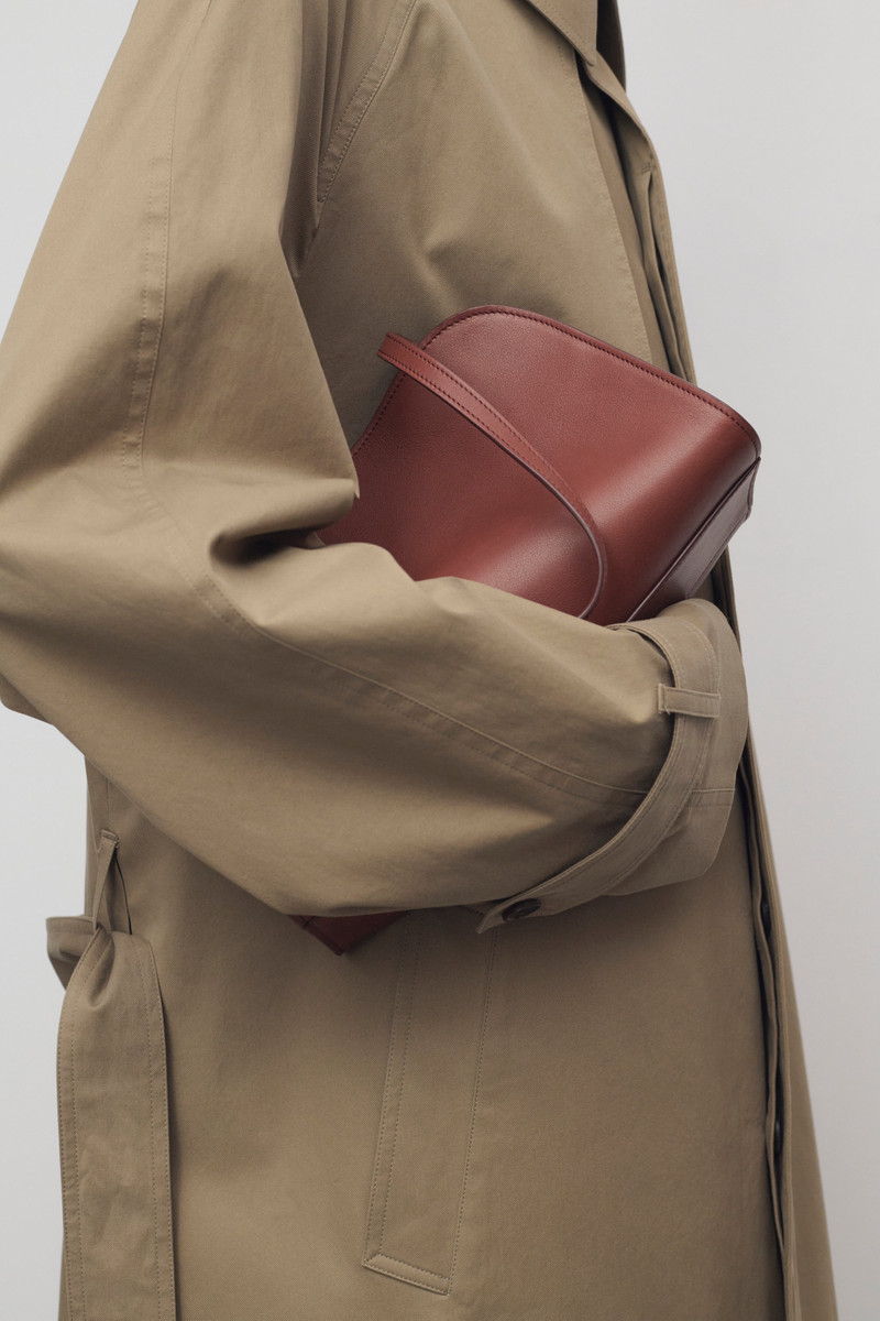 Peggy Clutch in Leather 5
