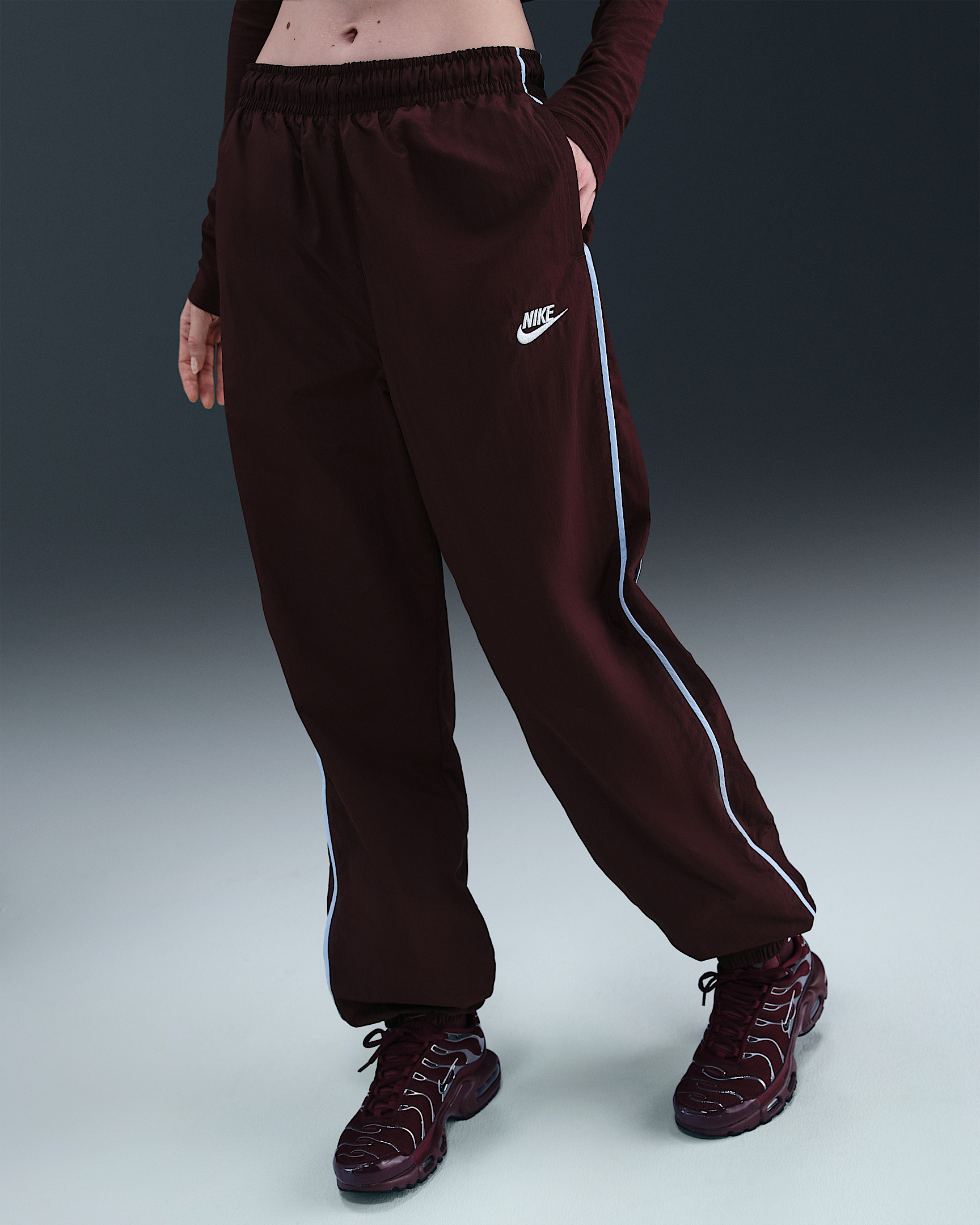 Nike Sportswear Windrunner Women's Woven Pants - 2