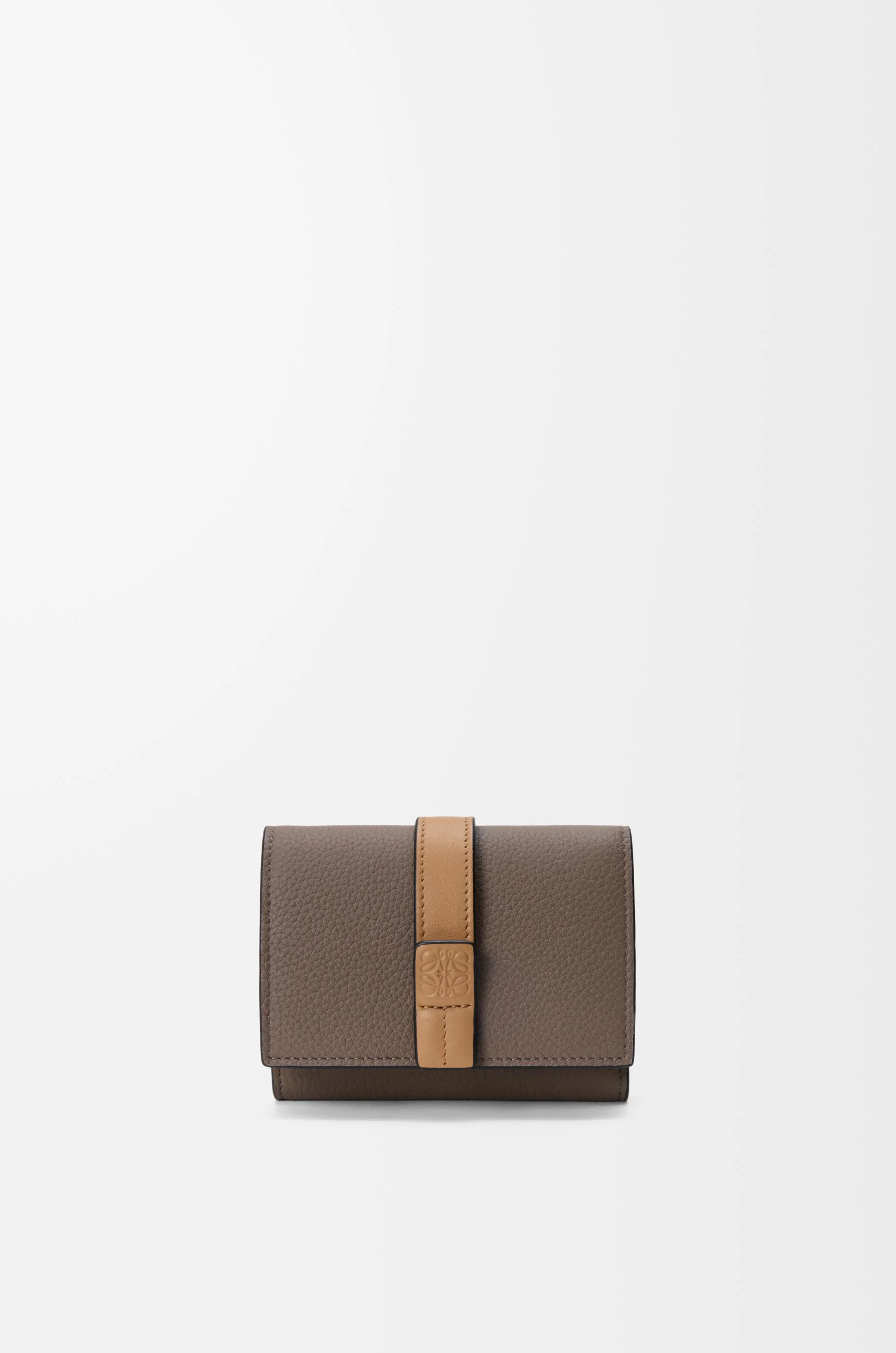 Trifold wallet in soft grained calfskin - 1