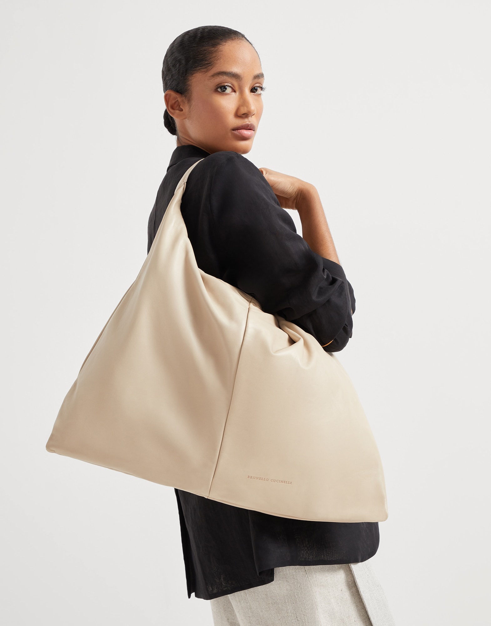 Swing hobo bag in nappa leather - 4