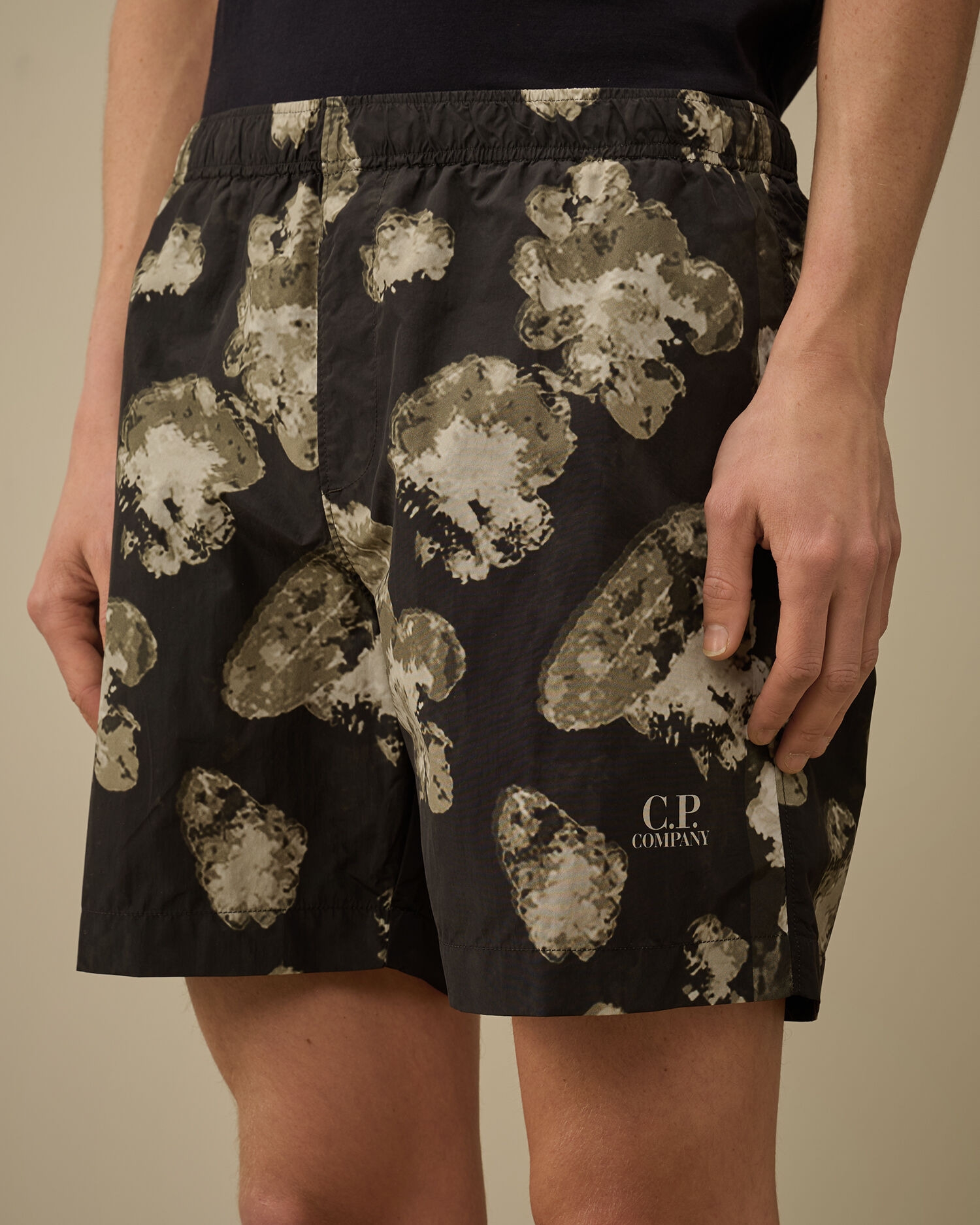 Flatt Nylon Flower Printed Swim Shorts - 5