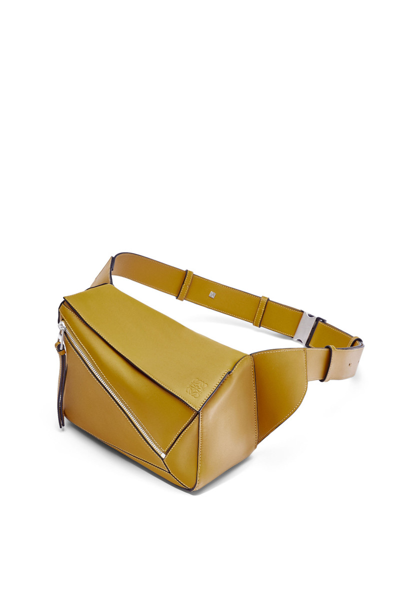 Loewe Small Puzzle Bumbag in classic calfskin outlook
