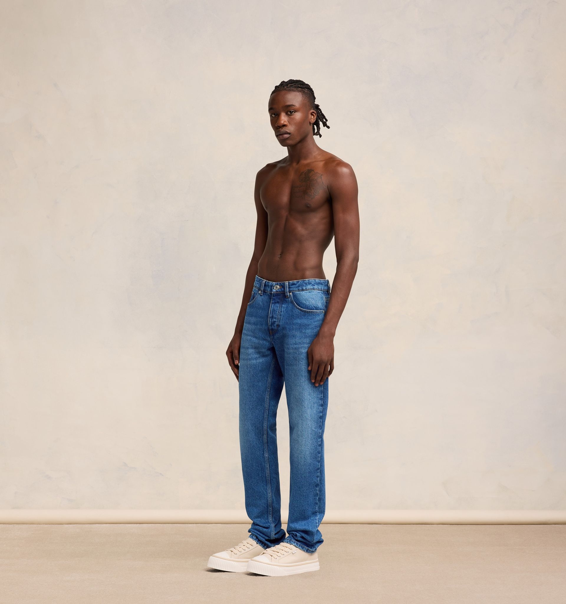 Classic Fit Jeans - 4