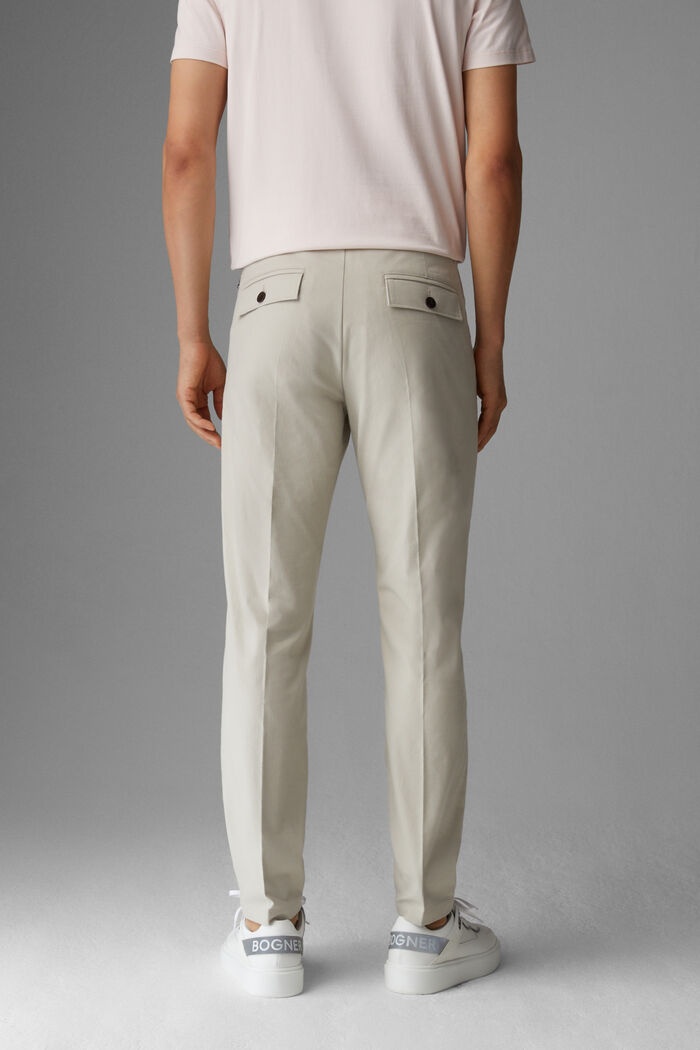 Riley Chinos in Beige - 3