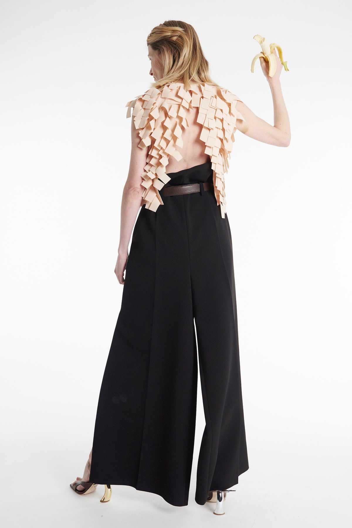 TOP WITH RECTANGLE DETAIL NUDE - 4