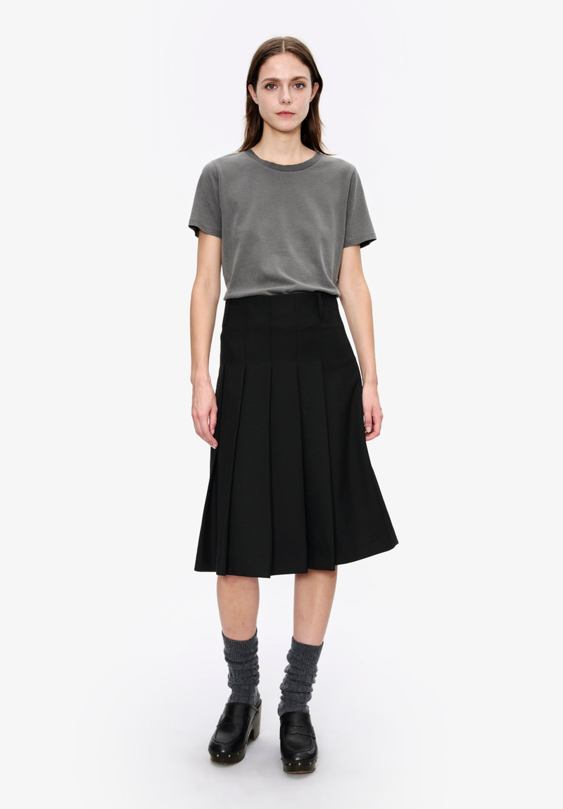 A.P.C. LONG PLEATED SKIRT outlook