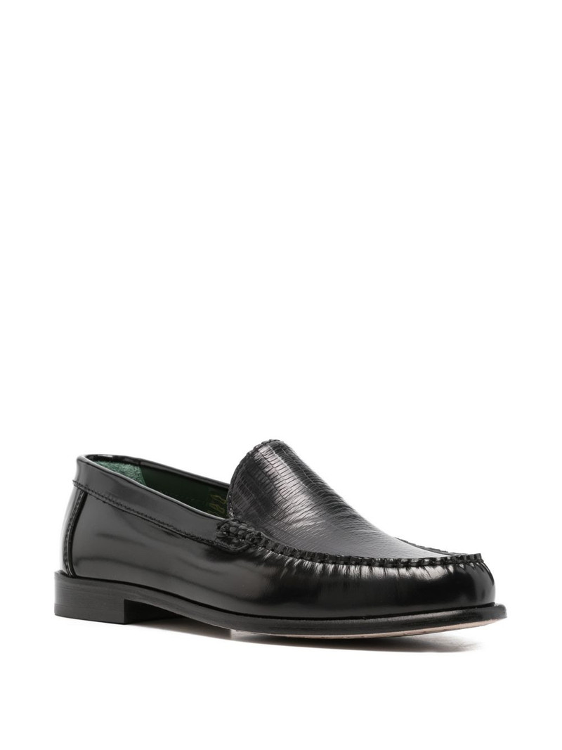VINNY’s textured-detail loafers outlook