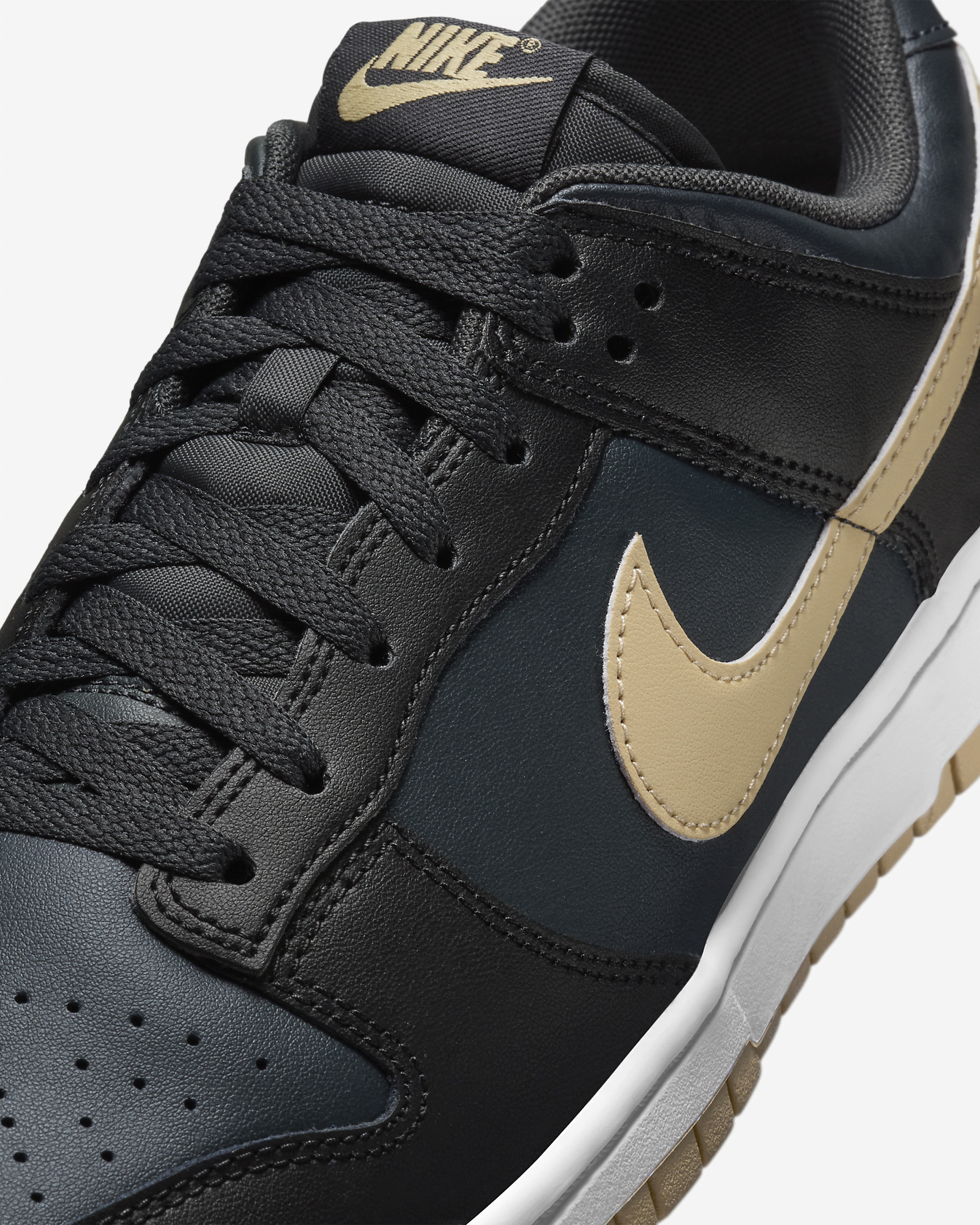Nike Dunk Low Retro Men's Shoes - 7