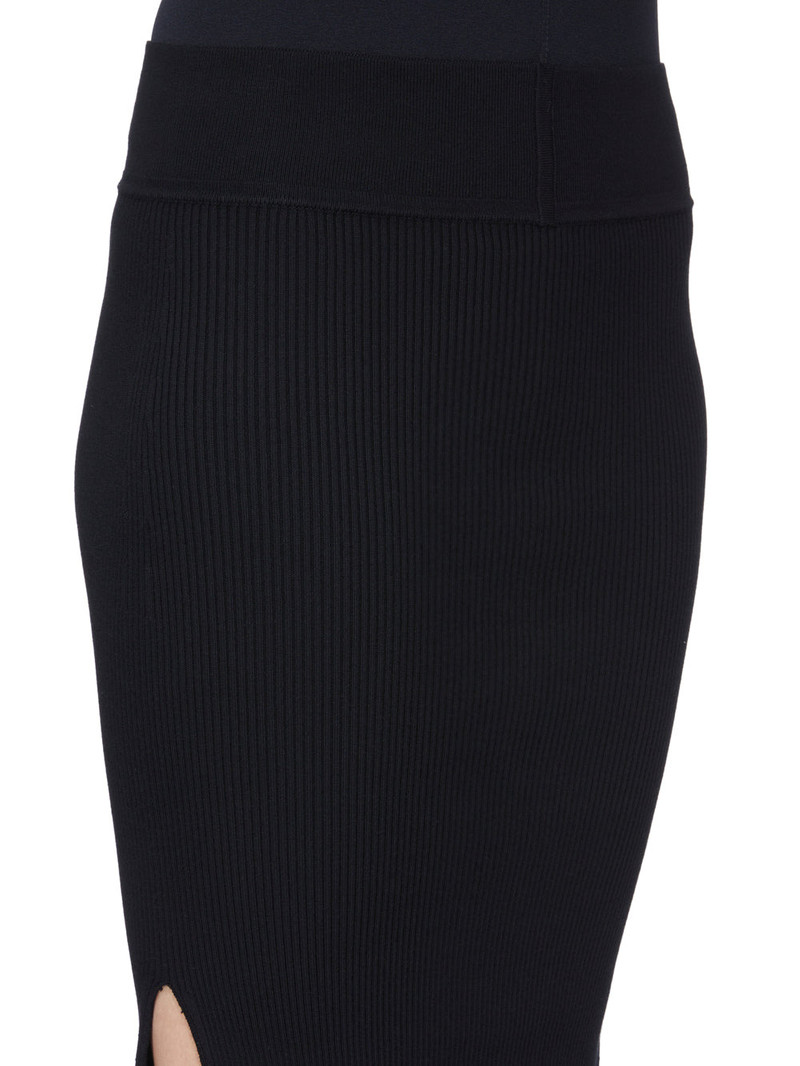 SACRISKIRT 4
