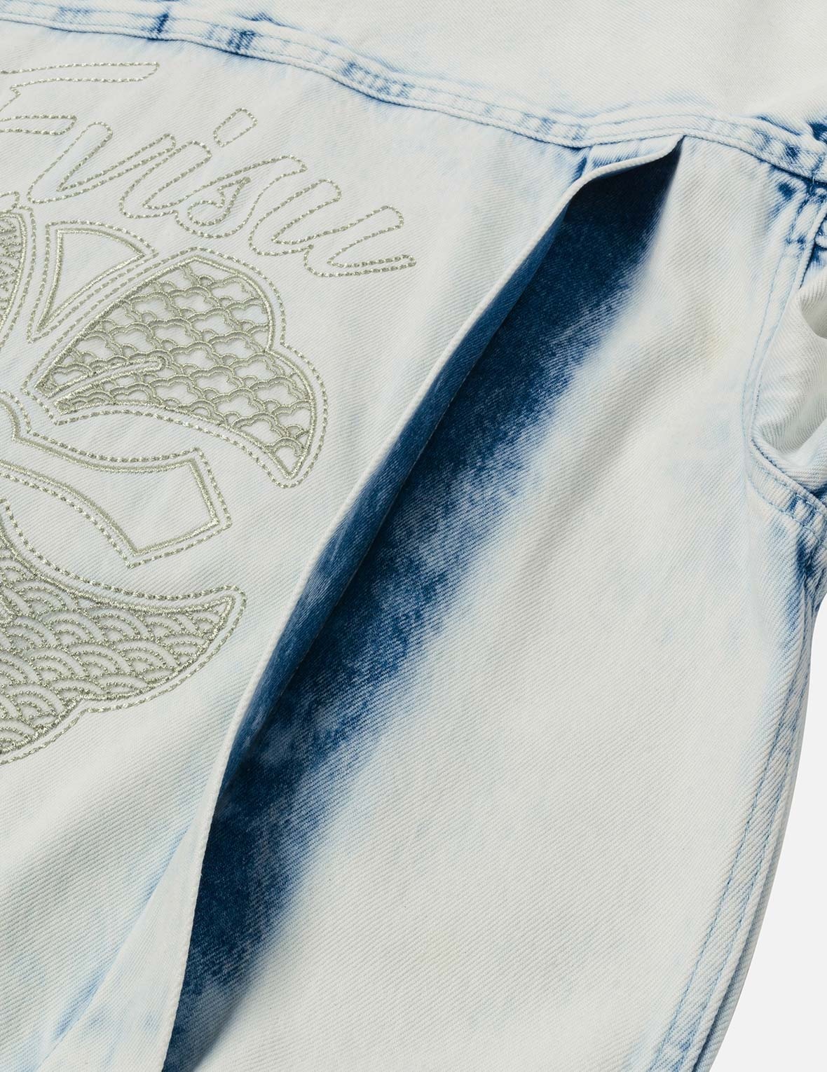 Bleach Washed Kamon Embroidery Fashion Fit Denim Jacket - 12