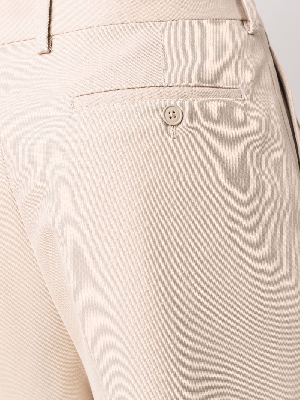 pleat-detail knee-length shorts - 5