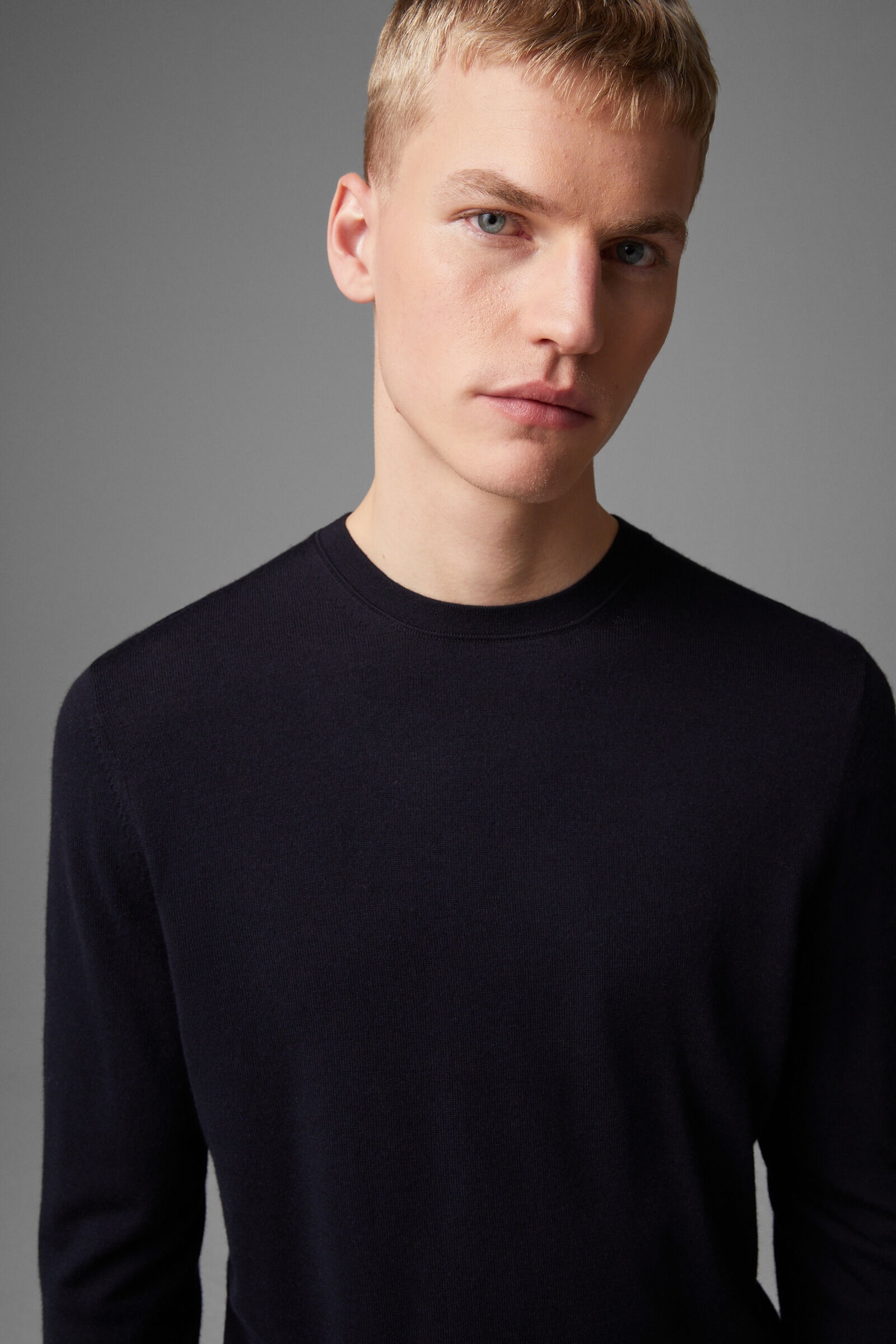 Ole sweater in Navy blue - 4