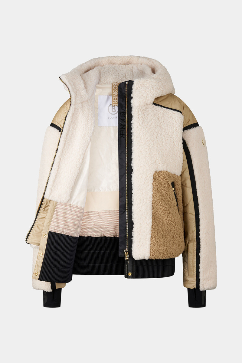 Kora ski jacket in Off-white/beige 11
