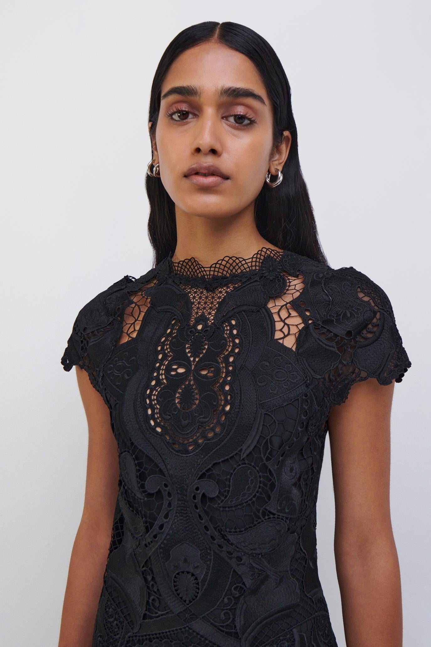 Signature Laura Lace Dress - 3