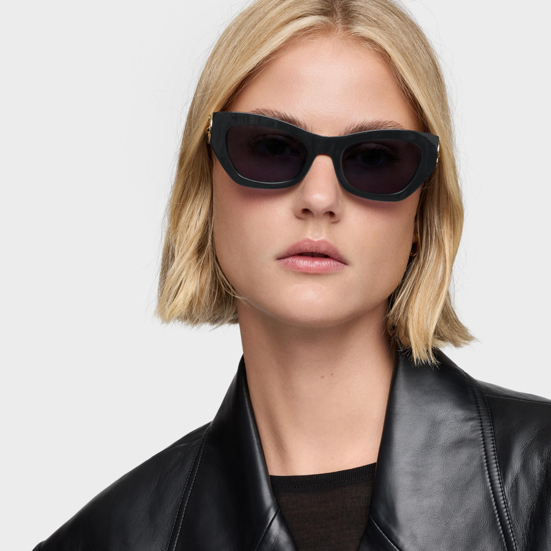 TOUS Black Sunglasses TOUS Hold outlook