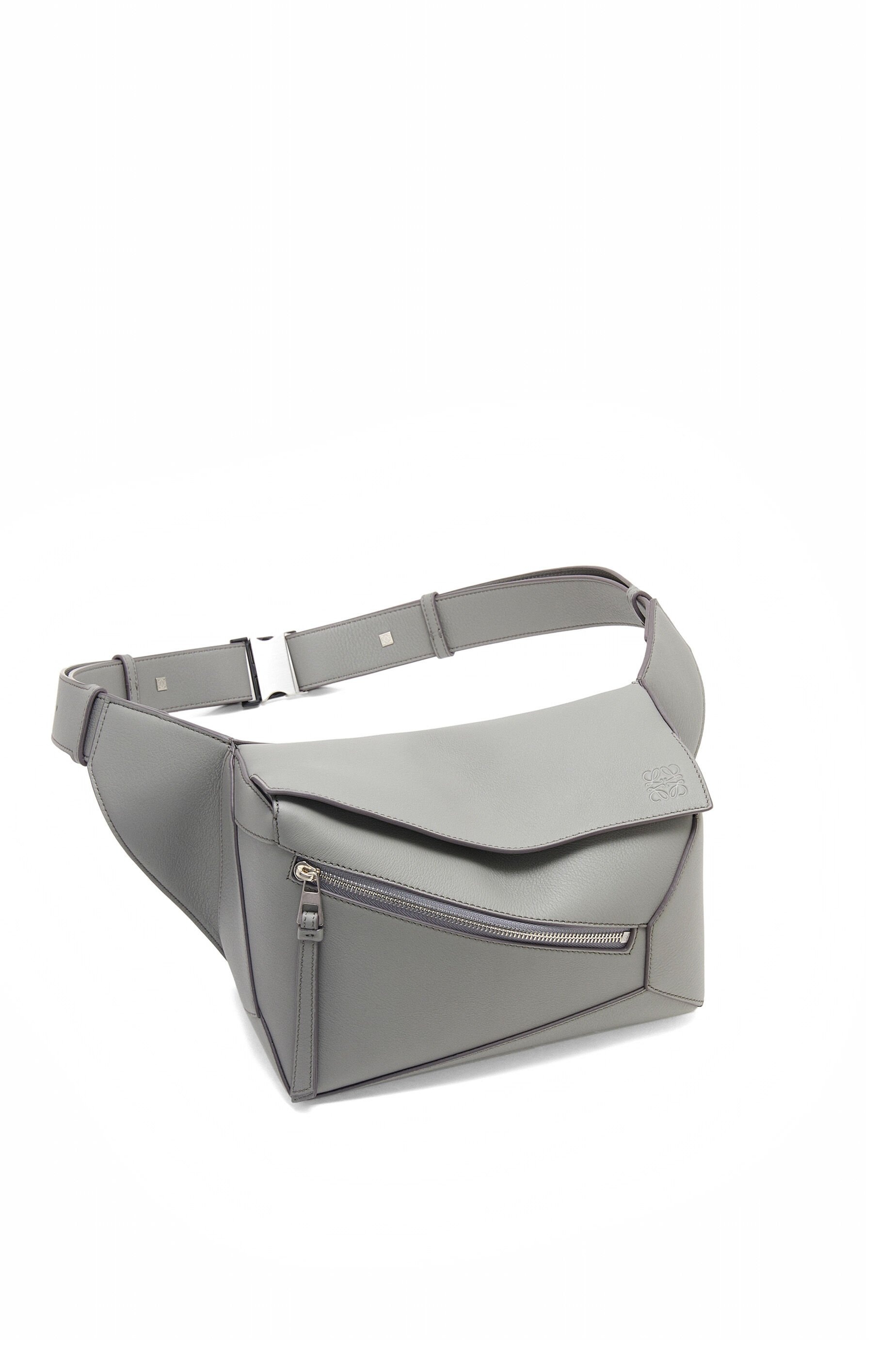 Small Puzzle bumbag in classic calfskin - 3