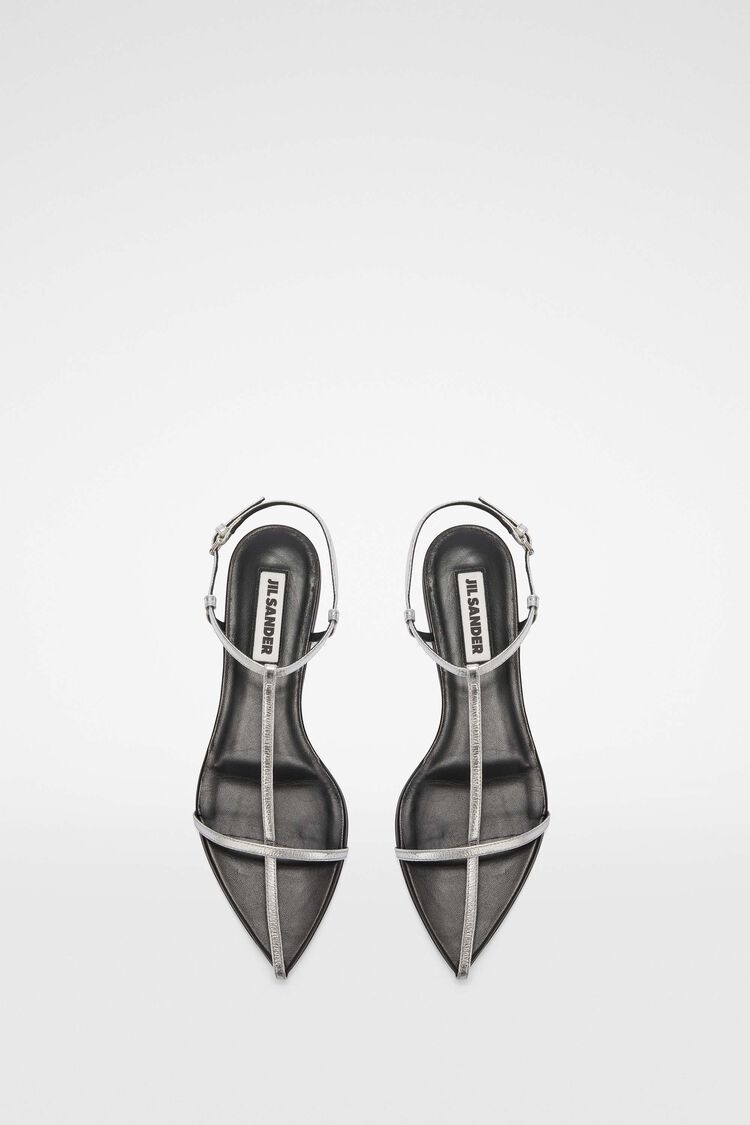 Flat Sandals - 5