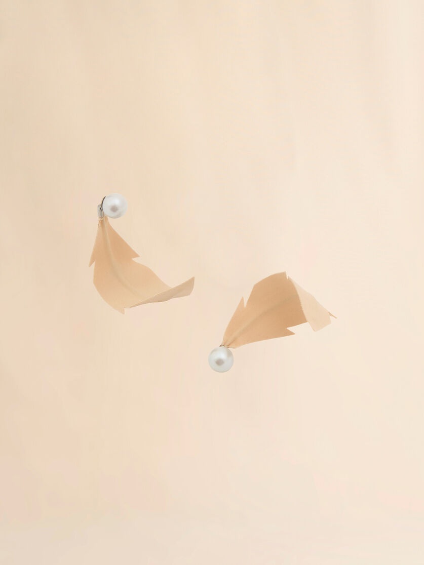 PEACH FABRIC FEATHER EARRINGS - 4