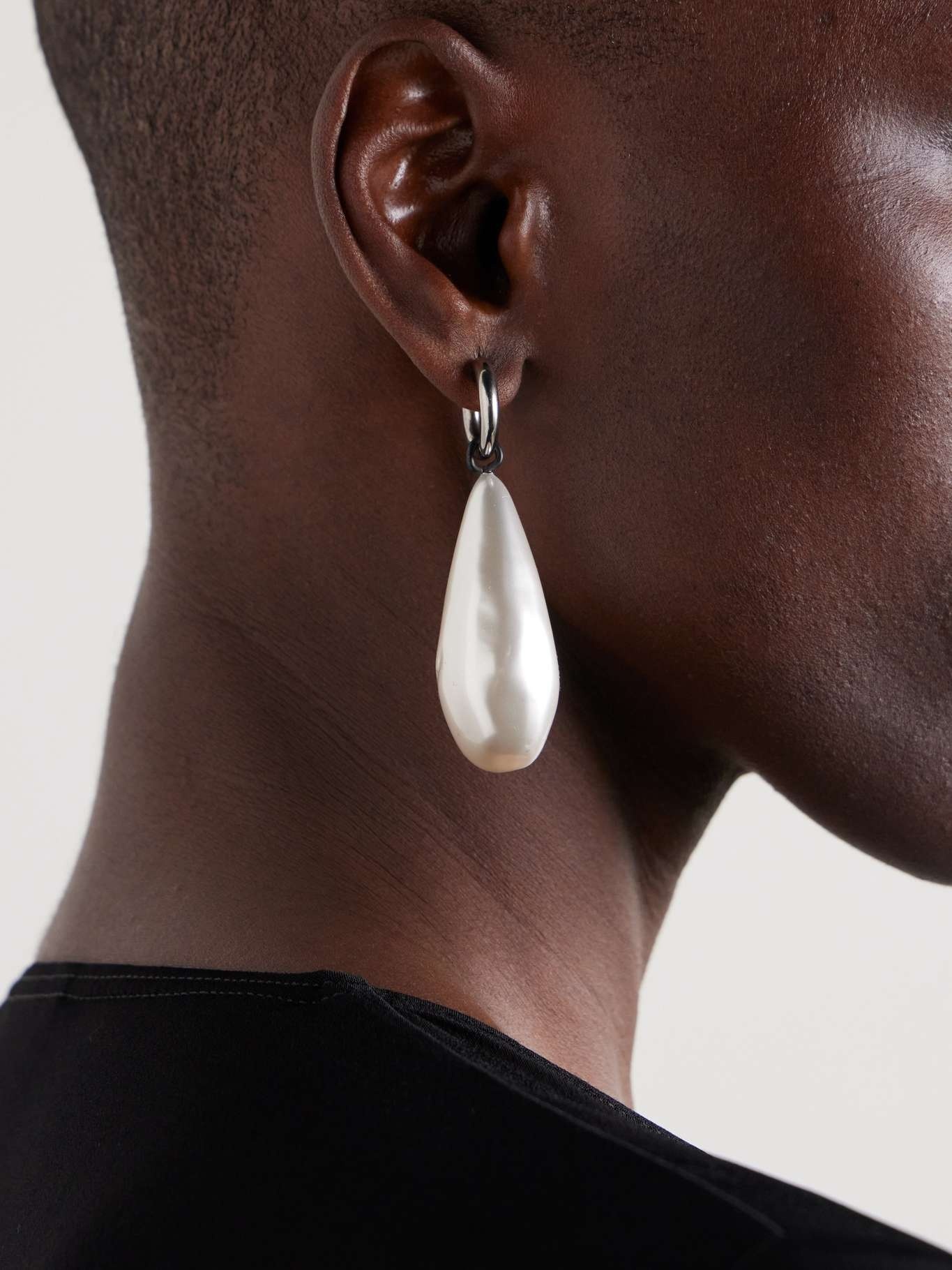 Palazzo silver-tone faux pearl earrings - 2