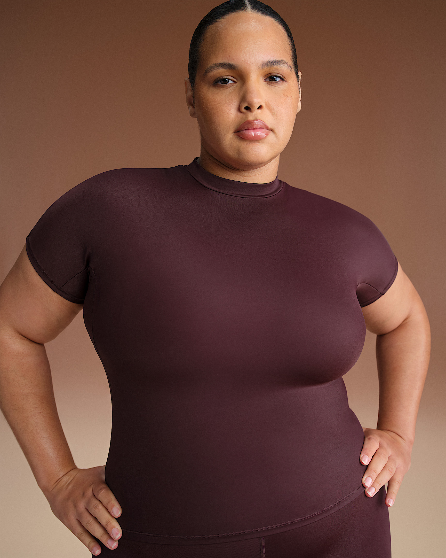 NikeSKIMS Shine Women's Mock-Neck Short-Sleeve Top - 7