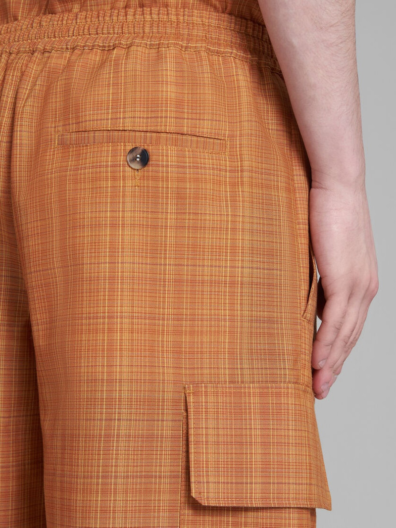ORANGE STRETCH WAIST CARGO SHORTS IN CHECKED LIGHT WOOL 4