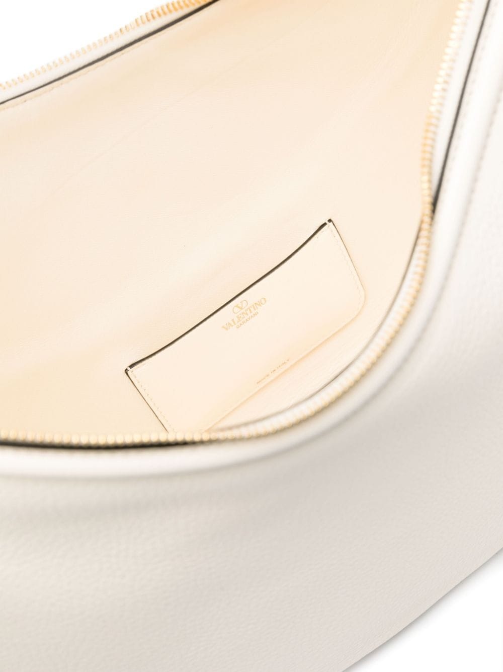 VLogo Signature leather shoulder bag - 5