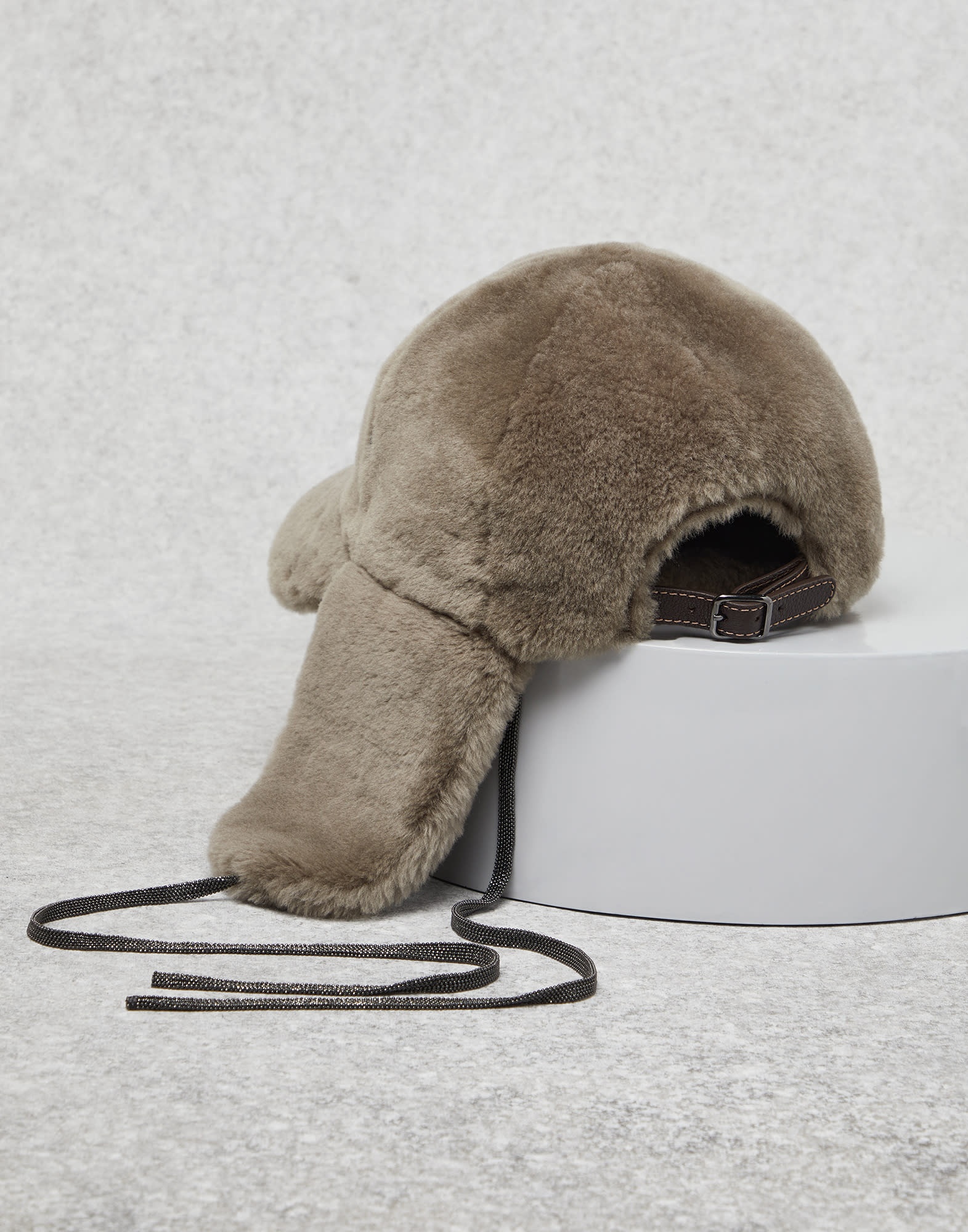 Shearling baseball cap with ear flaps and precious ties - 2