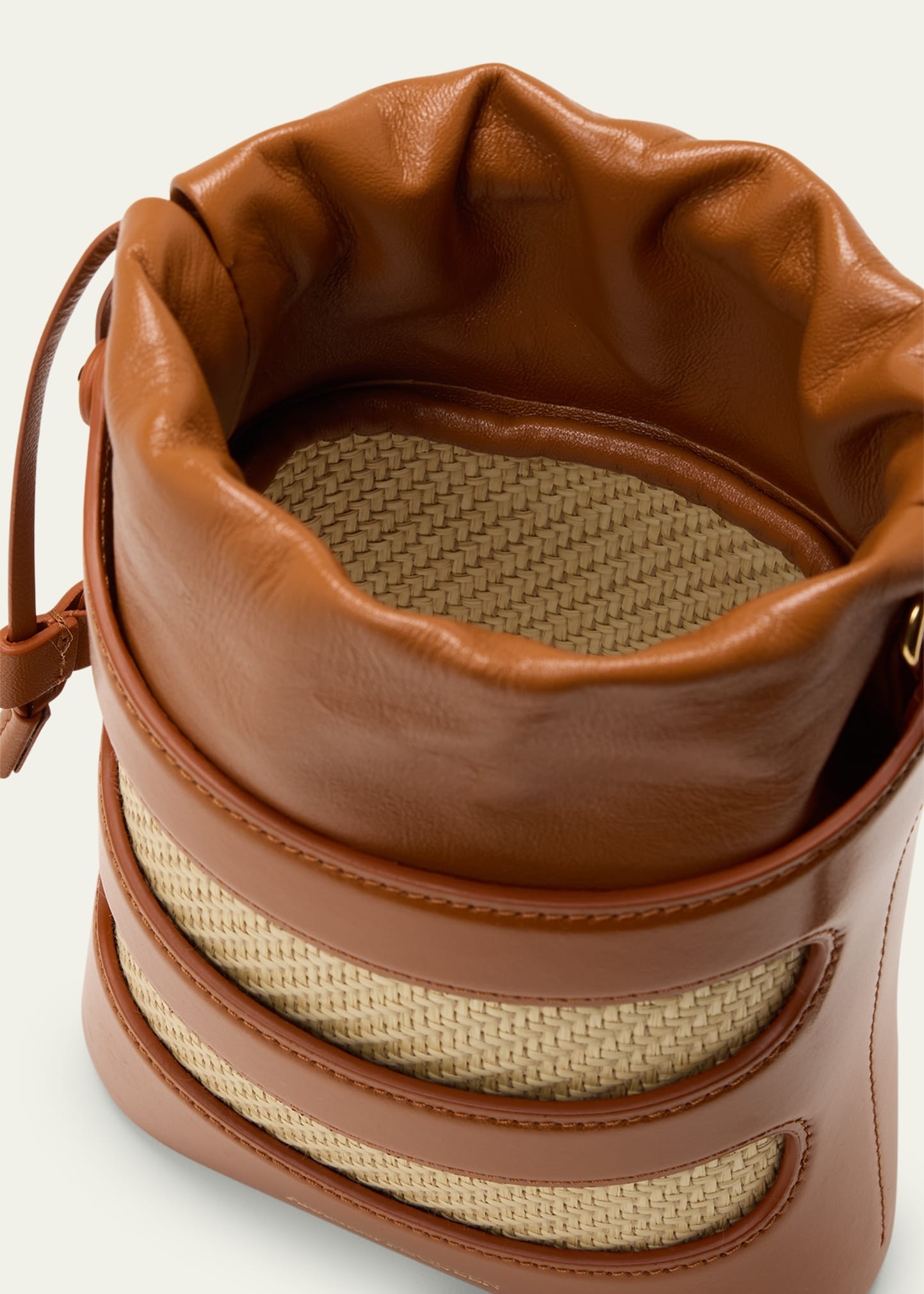 ショルダーバッグ・ポシェット ALEXANDER MCQUEEN TWO-TONE LEATHER MINI THE RISE BUCKET BAG Alexander McQueen Mini Rise Bucket Bag | Brown | FARFETCH JO