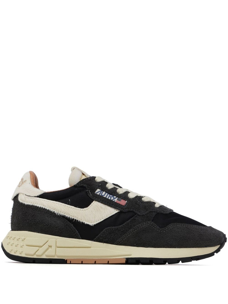 low-top sneakers 1