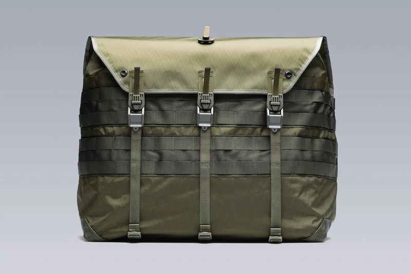 ACRONYM 3A-6TS Tec Sys Messenger Einsatztasche Olive outlook