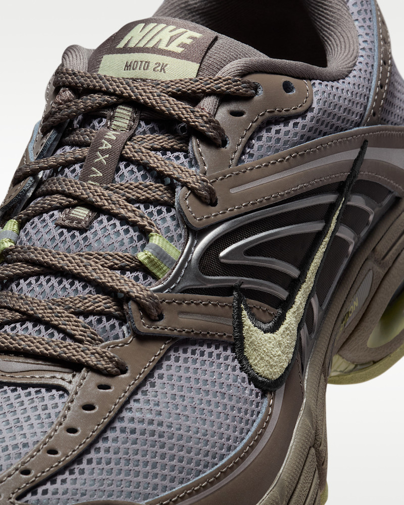Nike Air Max Moto 2K Women's Shoes 7