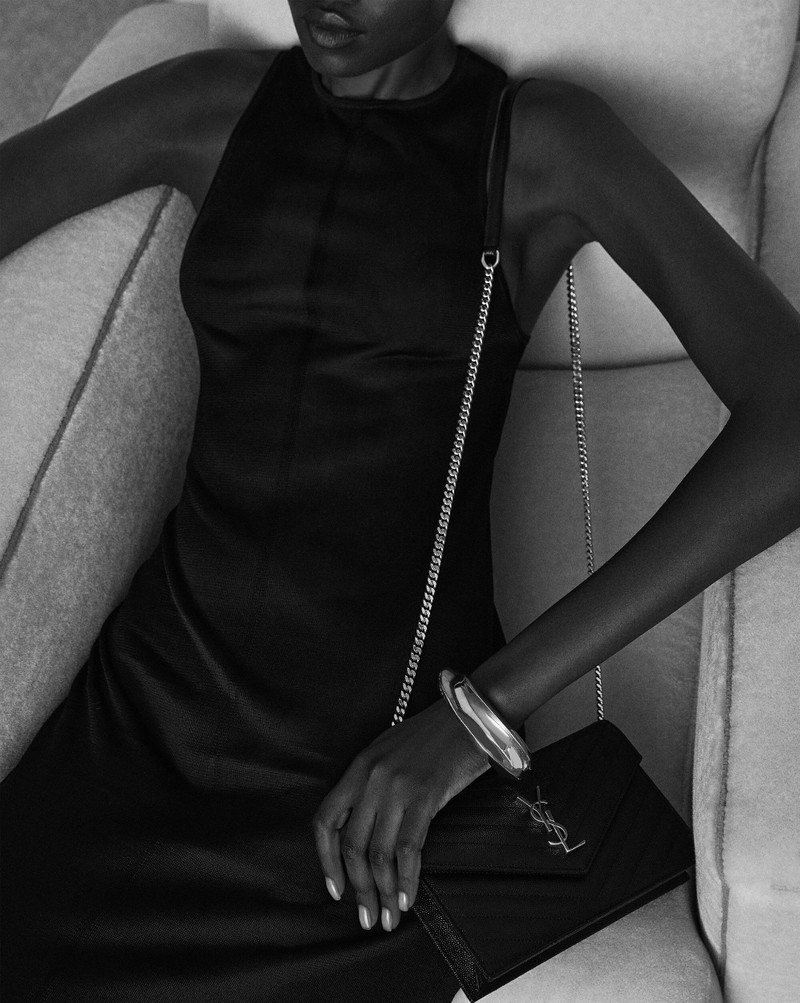 SAINT LAURENT CASSANDRE ENVELOPE CHAIN WALLET IN GRAIN DE POUDRE LEATHER outlook