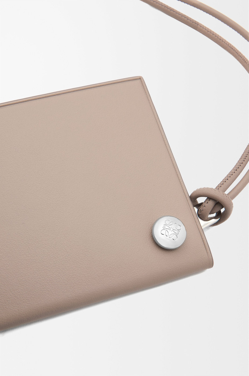 Pebble Slider coin cardholder in shiny nappa calfskin 6