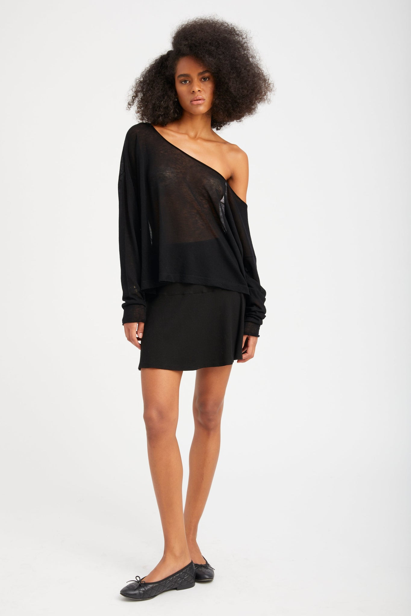 BLACK TISSUE CASHMERE OFF-SHOULDER TOP - 5