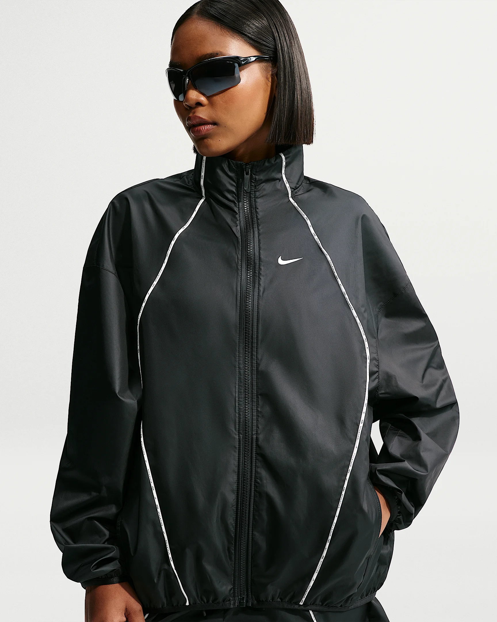 Nike Sportswear Women's Oversized Repel Windbreaker - 1