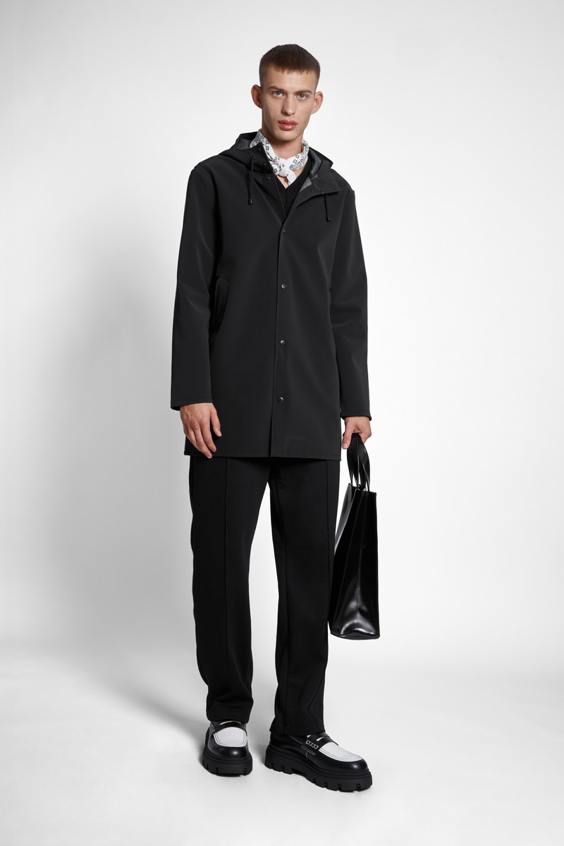 Stutterheim Stockholm Matte Raincoat Black outlook