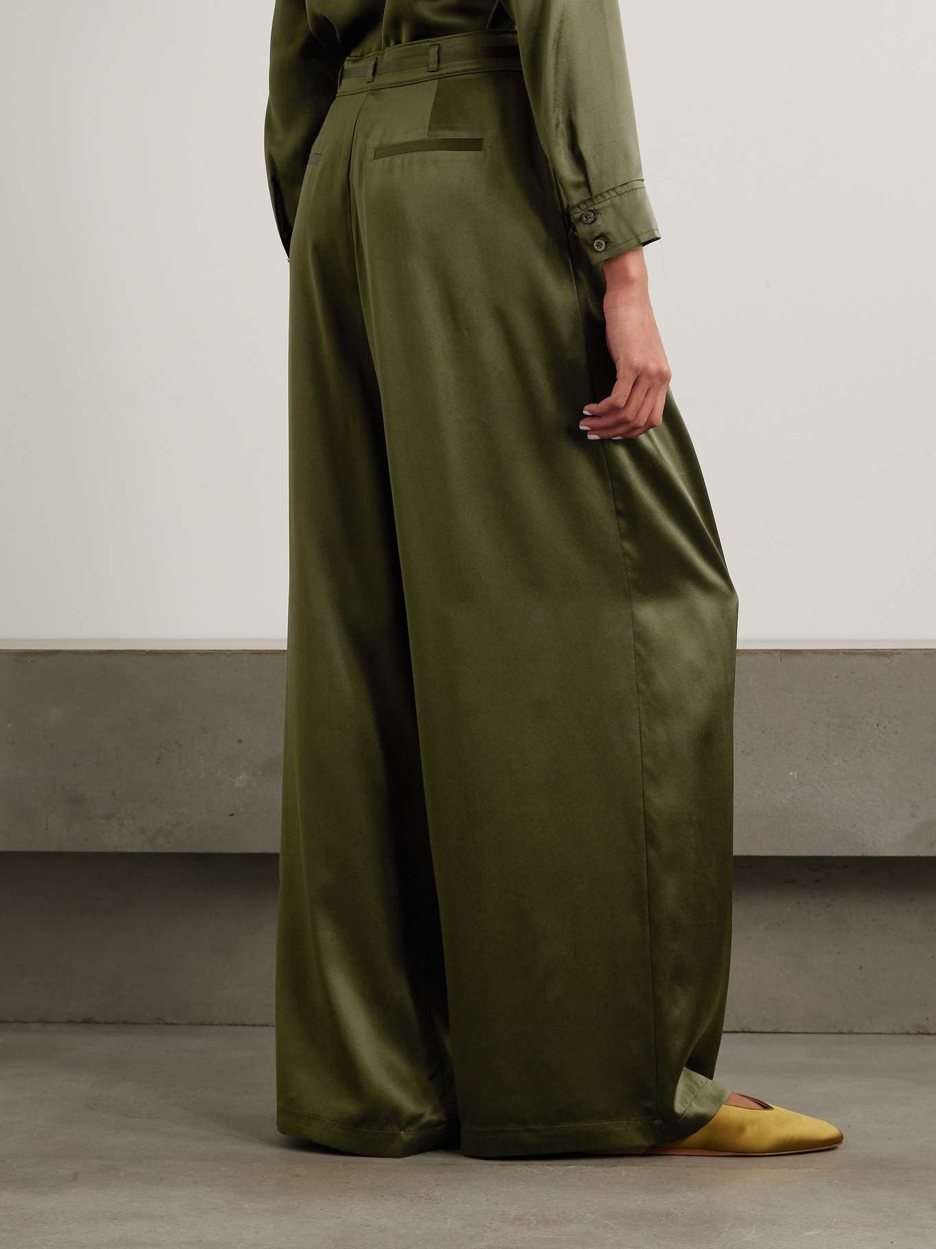 Pleated silk-charmeuse wide-leg pants - 3