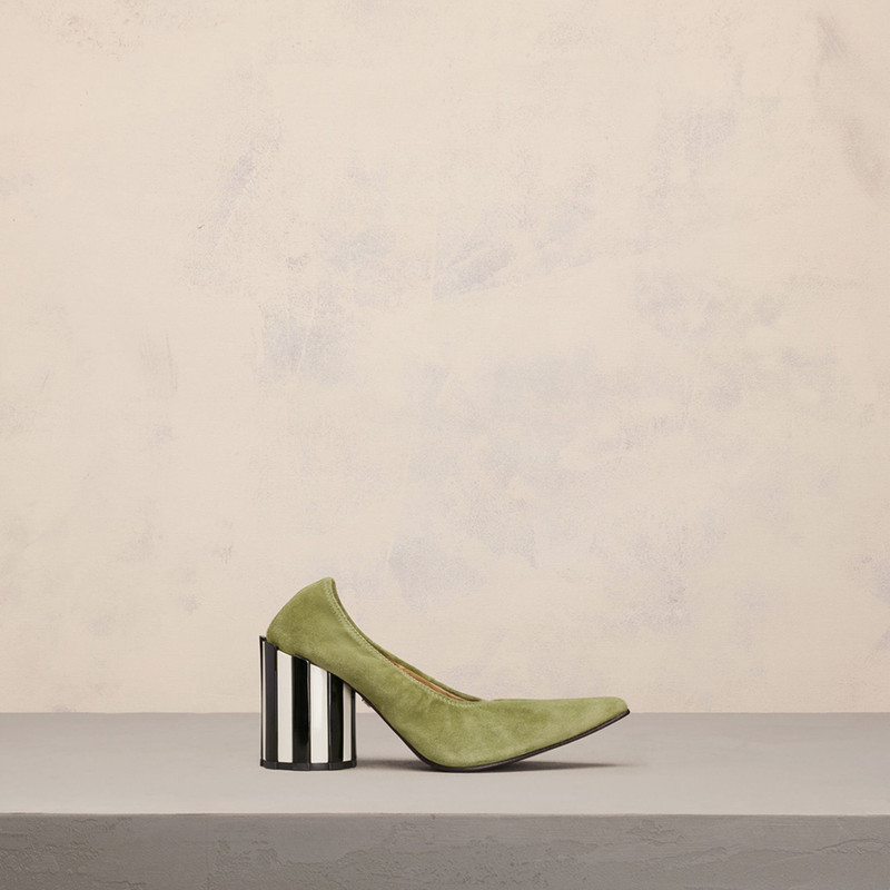 Pointed Toe Pleated Pumps - 1