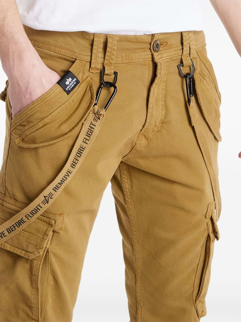 straight-leg cargo trousers 3