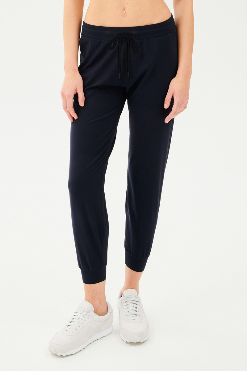 Classic Airweight Jogger 1
