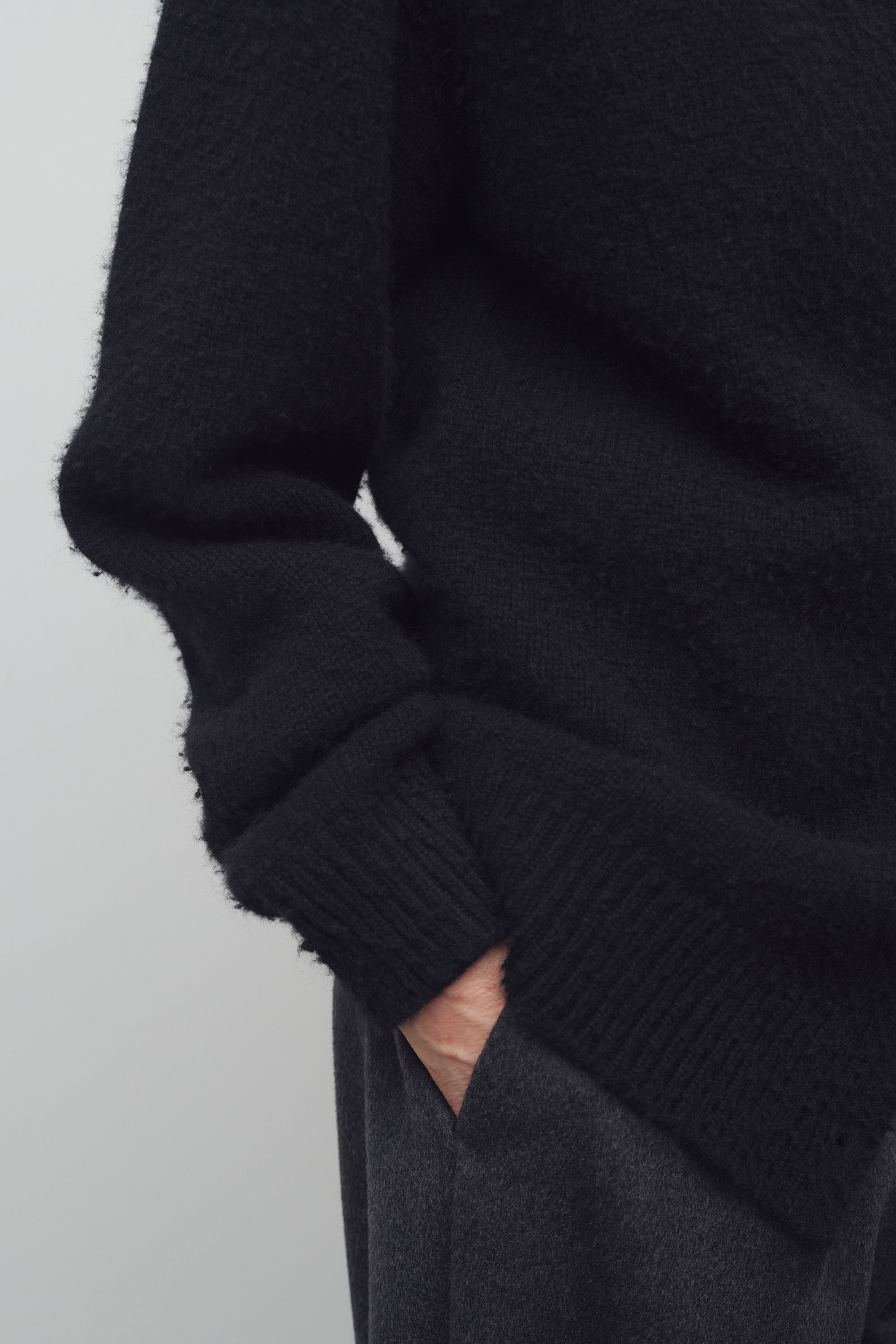 Iolanda Cardigan in Cashmere - 6
