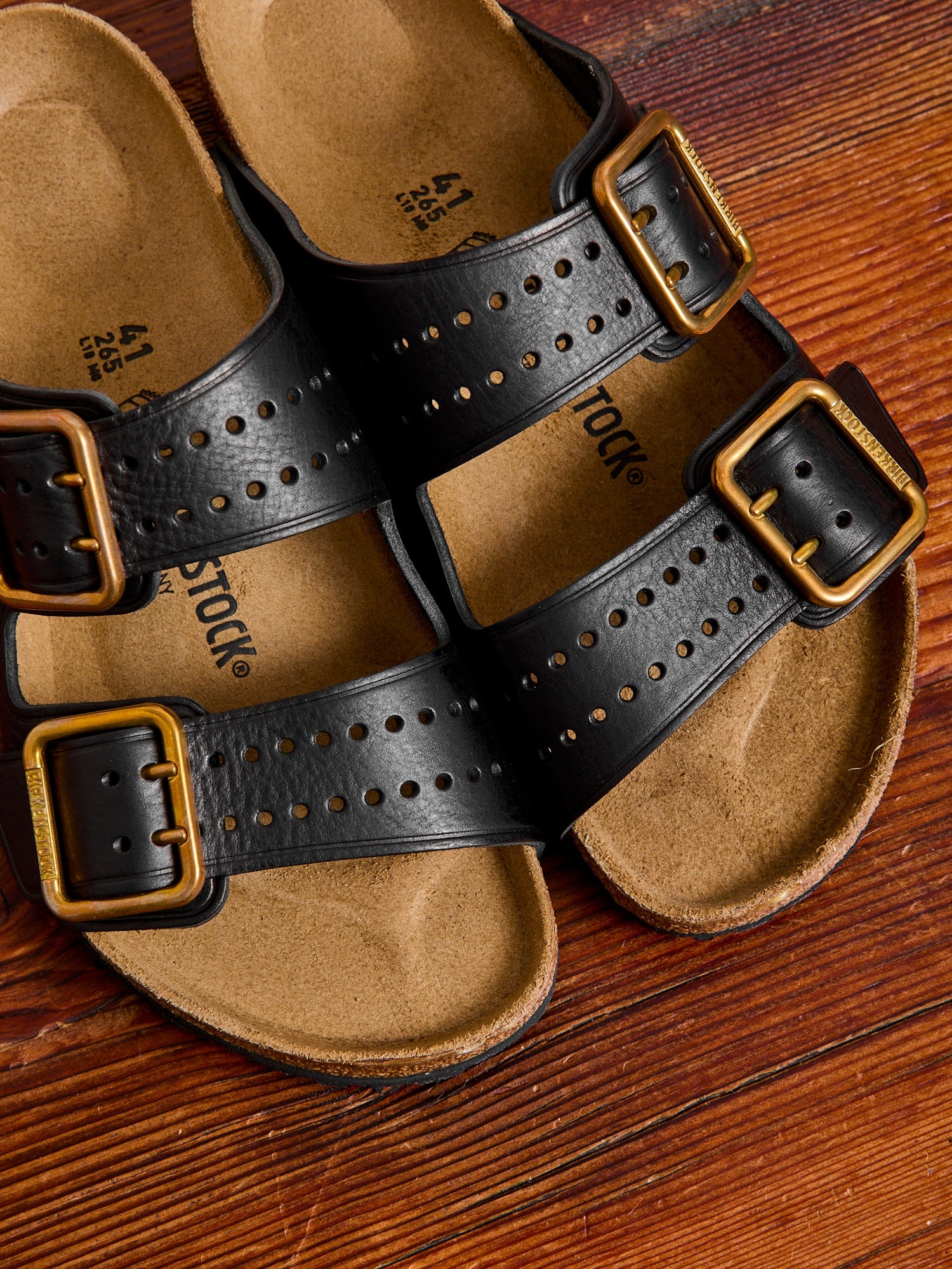 Arizona Bold Sandal in Black - 4