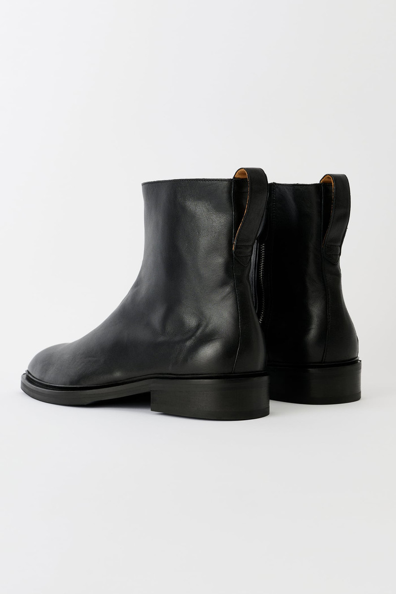 Daimono Boot Malleable Black Bull Hide 6