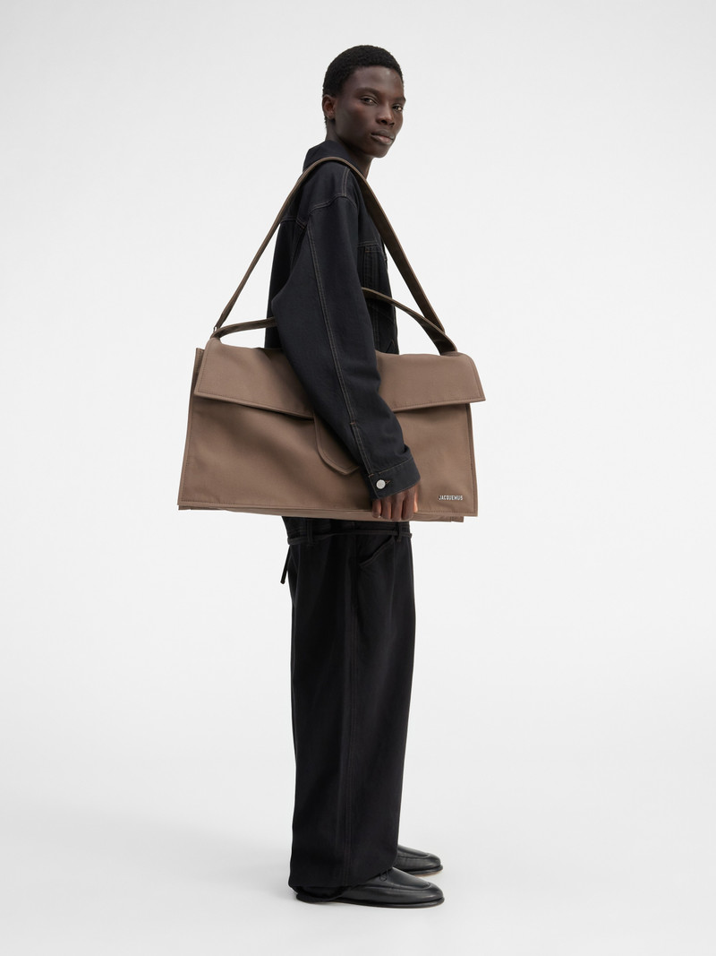 JACQUEMUS Le Bambino de voyage outlook