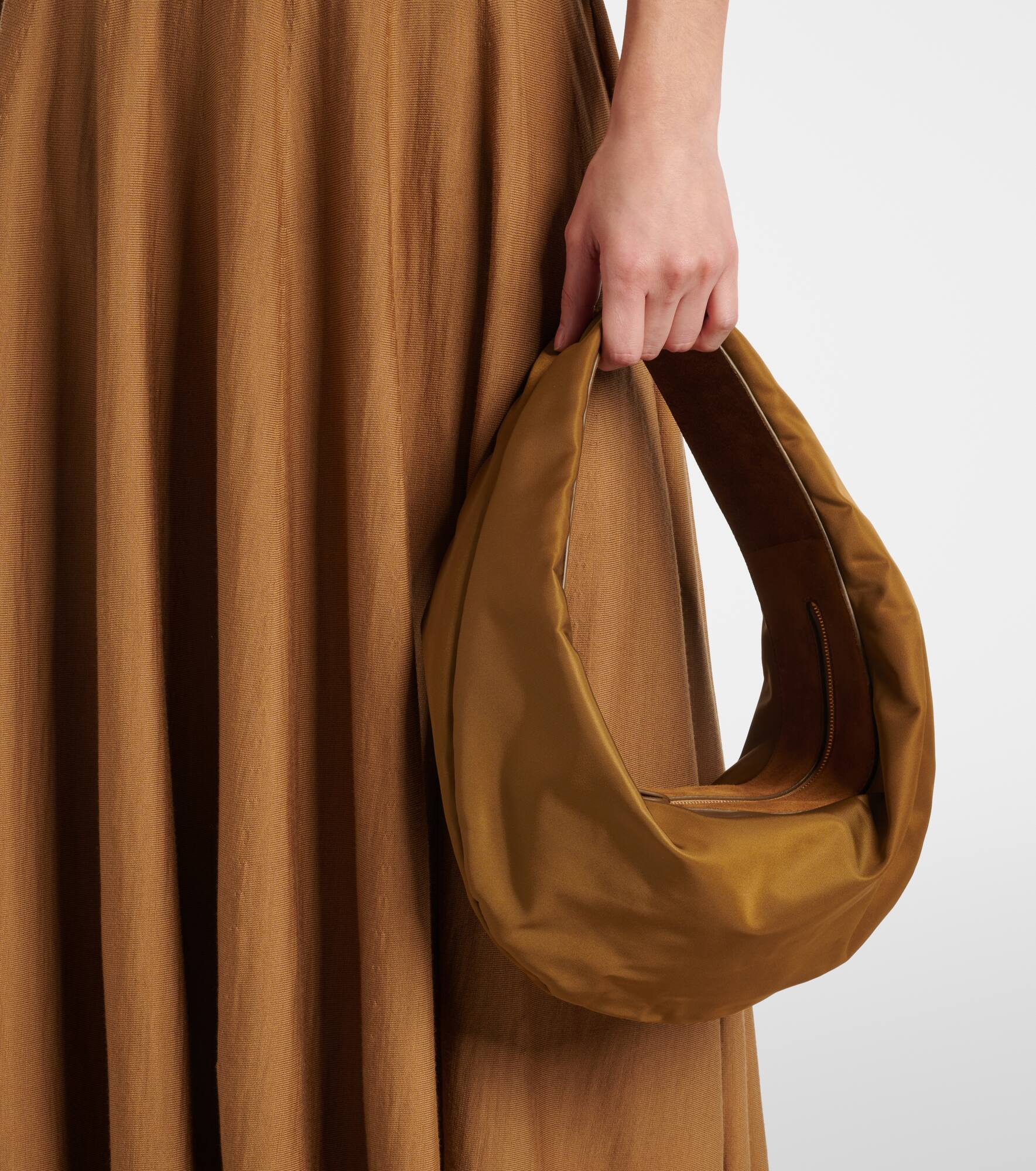 Olivia Medium suede-trimmed shoulder bag - 7