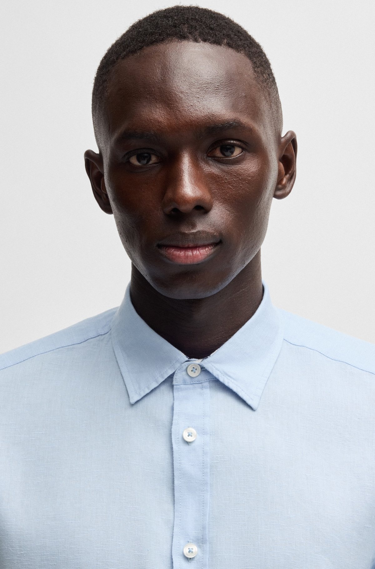 SLIM-FIT SHIRT IN STRETCH LINEN - 3